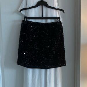 Skirt or strapless top